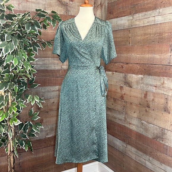green emerald velvet dress MME.MINK MUMU Dress main image 0